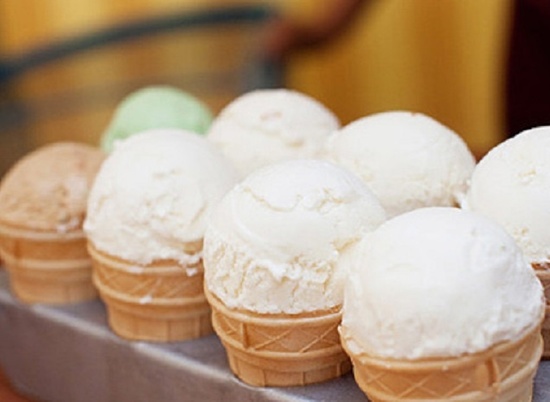 Этим летом холодные напитки и мороженое в Волгограде будут продавать 335 торговых точек